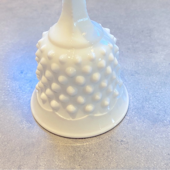 Vintage Fenton Pointed Hobnail White Milk Pressed Glass Handled Bell - Picture 3 of 6